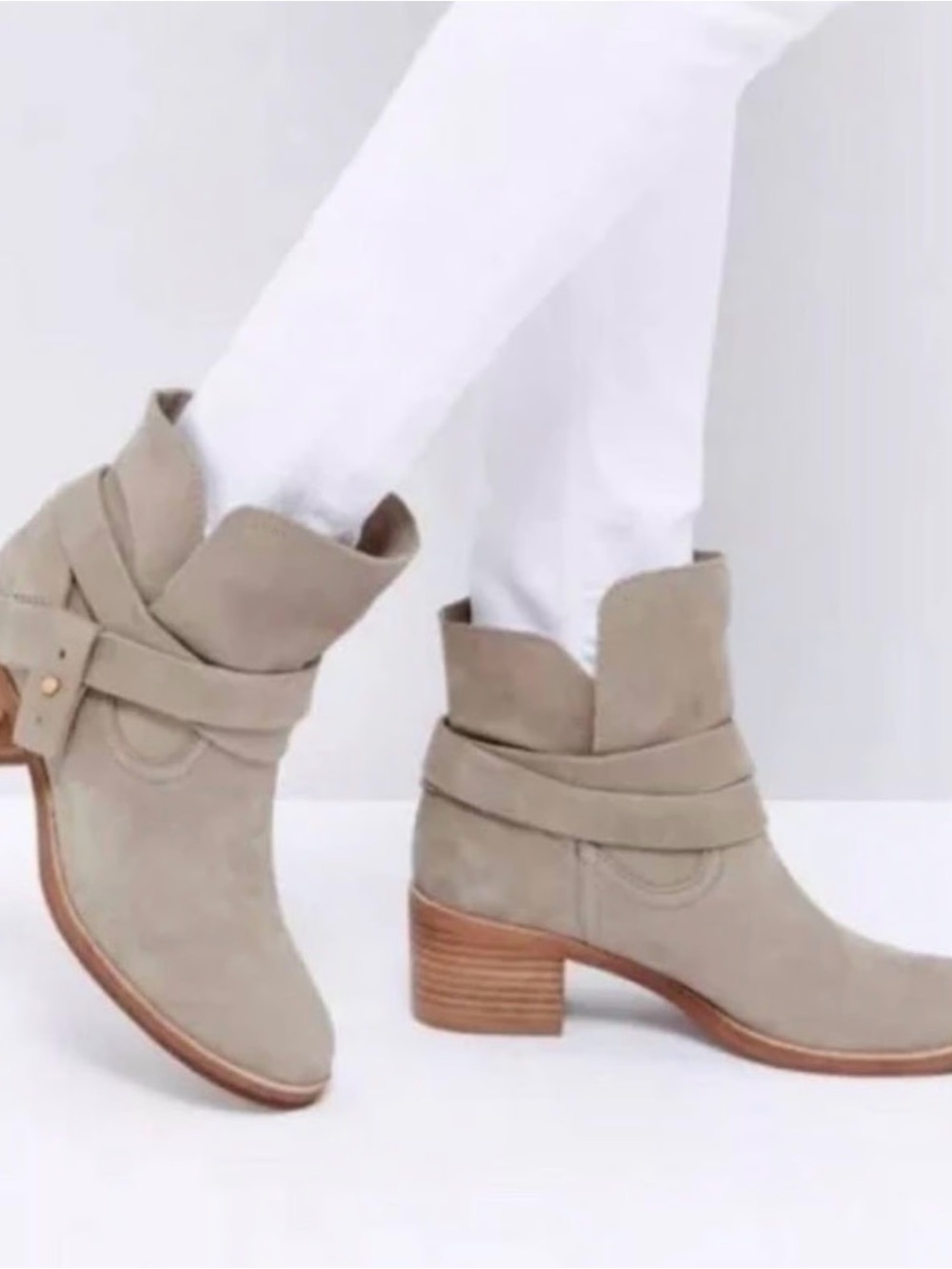 Ugg Elora ankle boot